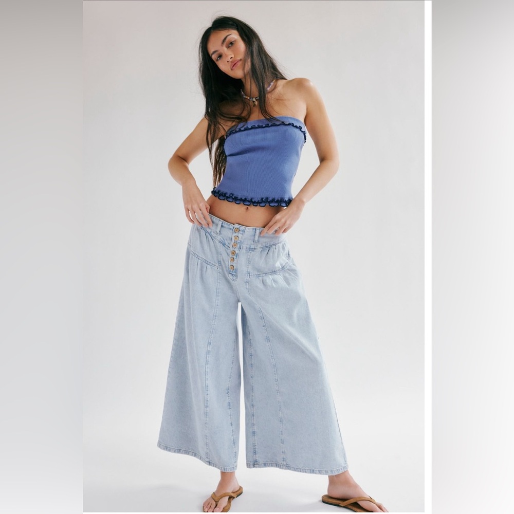 We The Free Light Blue Wide-Leg Jeans